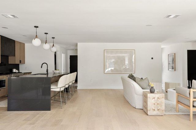 2005 Pompton DR, Austin, TX 78757