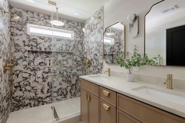 2005 Pompton DR, Austin, TX 78757