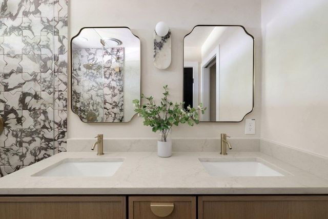 2005 Pompton DR, Austin, TX 78757