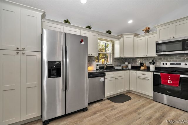 5485 N Pecos Terrace, Beverly Hills, FL 34465