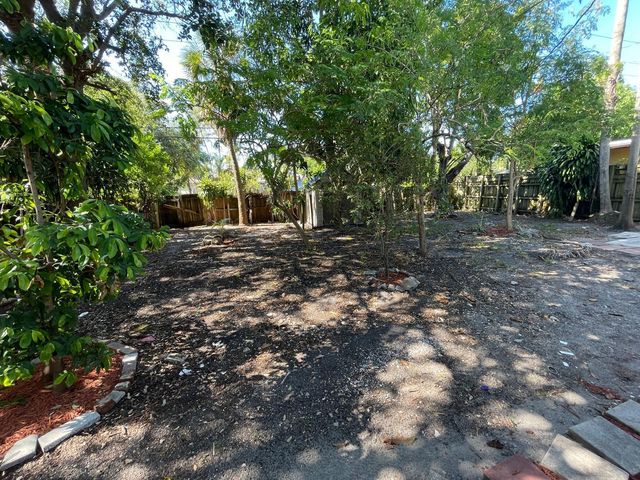 1635 NE 160th Street, North Miami Beach, FL 33162