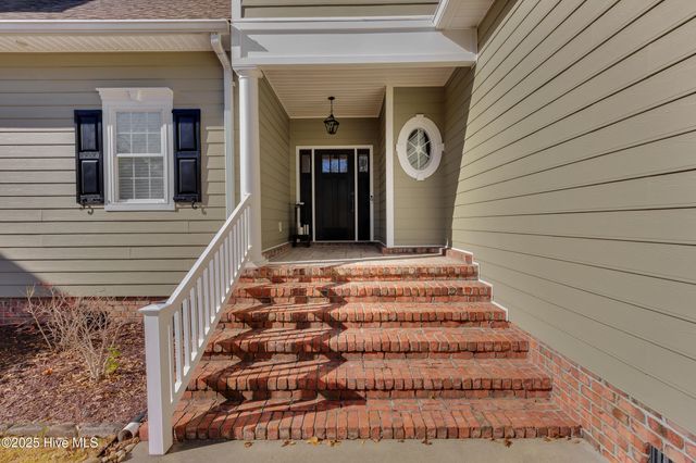 2113 Hidden Harbor Drive, New Bern, NC 28562