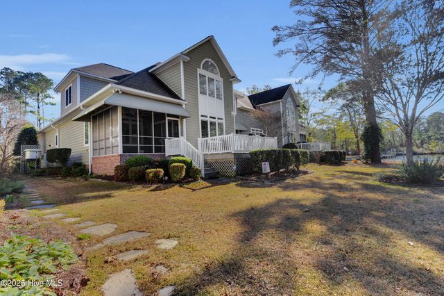 2113 Hidden Harbor Drive, New Bern, NC 28562