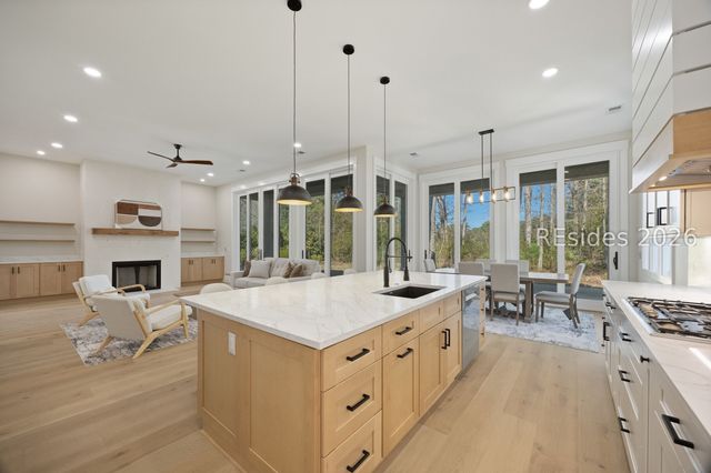 27 Madison Ln, Hilton Head Island, SC 29926