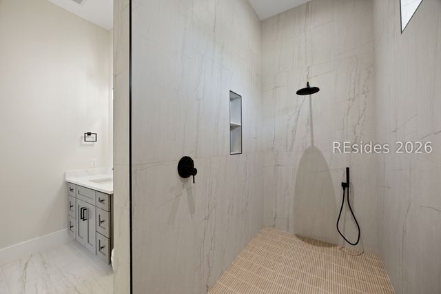 27 Madison Ln, Hilton Head Island, SC 29926