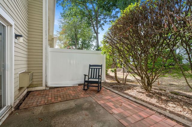 1 Janet Road 8, Easton, MA 02375