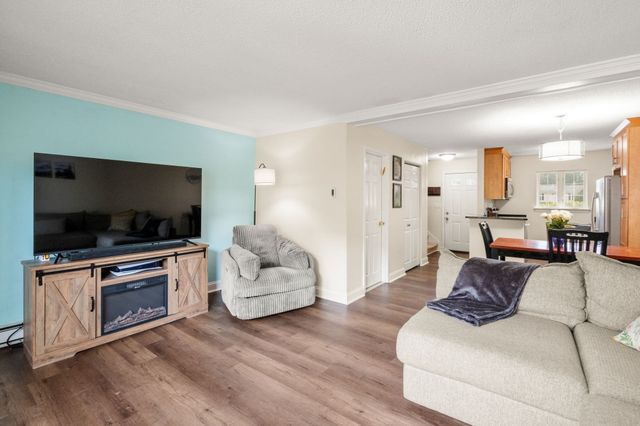 1 Janet Road 8, Easton, MA 02375
