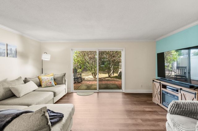 1 Janet Road 8, Easton, MA 02375