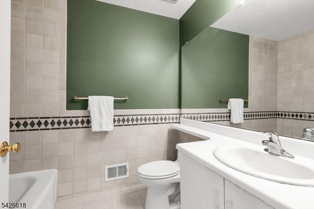 20 Hopkinson Ct, Bernards Twp., NJ 07920