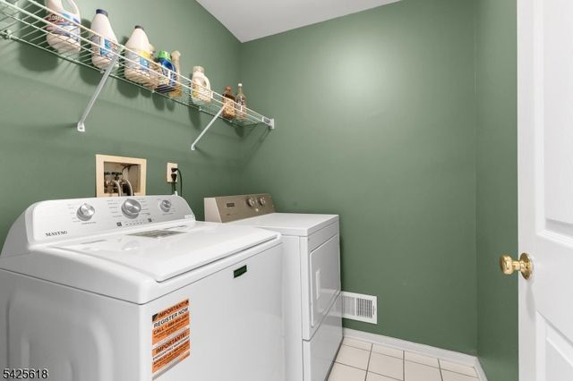 20 Hopkinson Ct, Bernards Twp., NJ 07920
