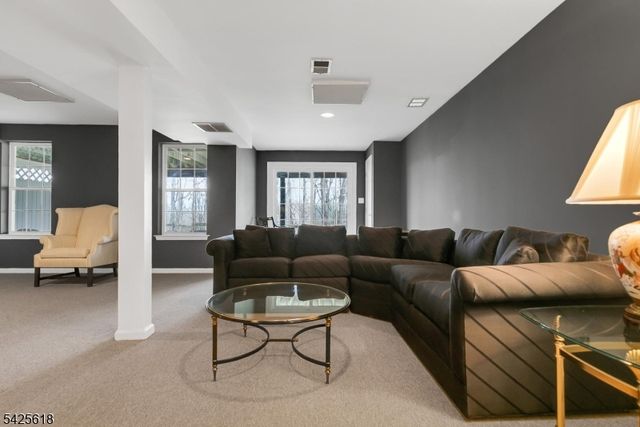 20 Hopkinson Ct, Bernards Twp., NJ 07920