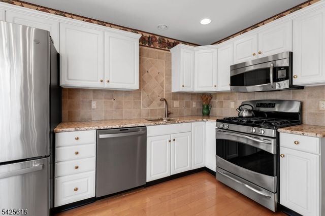 20 Hopkinson Ct, Bernards Twp., NJ 07920