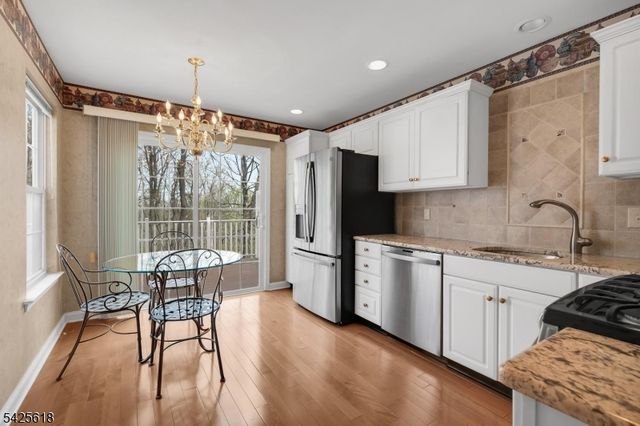 20 Hopkinson Ct, Bernards Twp., NJ 07920