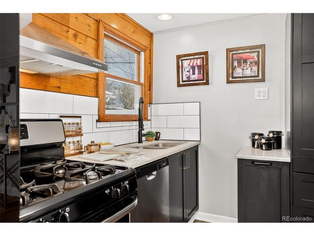 891 Lee St, Lakewood, CO 80215