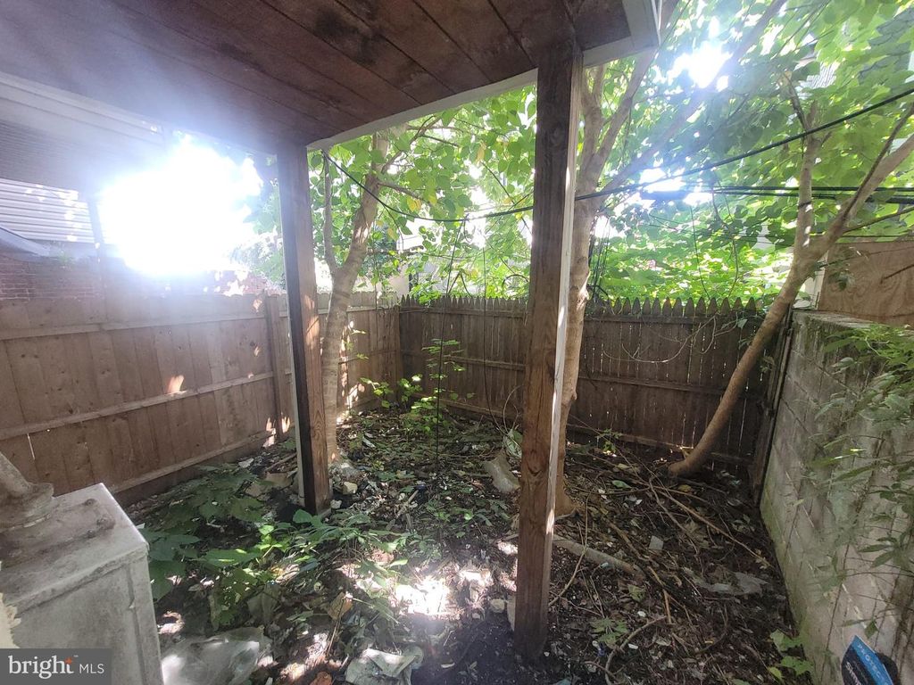 1865 N MARSTON ST, Philadelphia, PA 19121 — photo 3