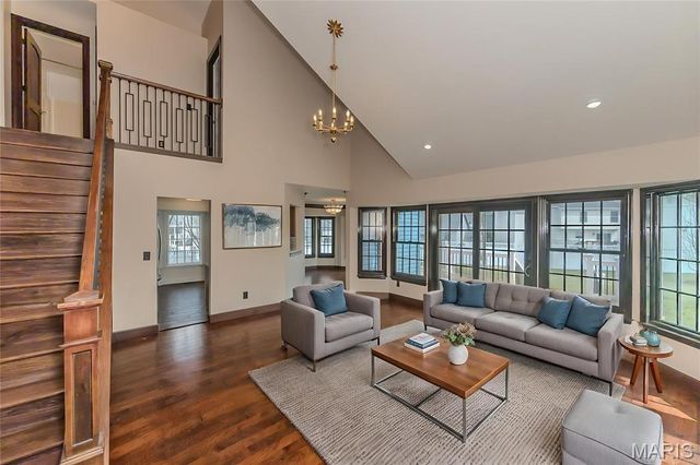 304 Xavier Court, Valley Park, MO 63088