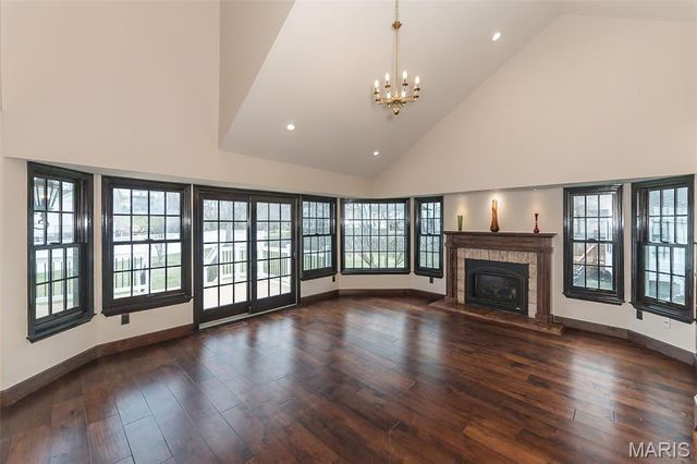 304 Xavier Court, Valley Park, MO 63088