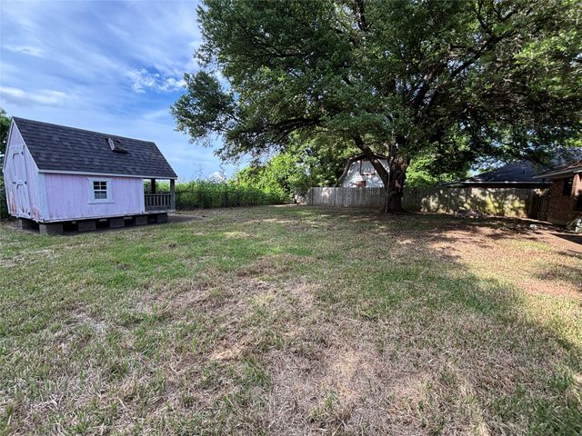 2527 Spruce Drive, Bossier City, LA 71111