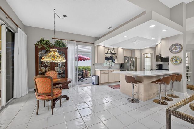 8390 E GARDEN OAKS Circle, Palm Beach Gardens, FL 33410