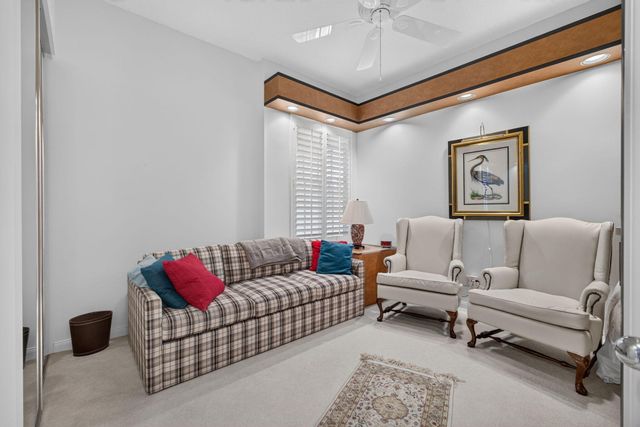 8390 E GARDEN OAKS Circle, Palm Beach Gardens, FL 33410