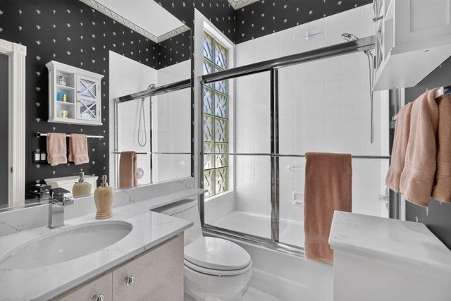 8390 E GARDEN OAKS Circle, Palm Beach Gardens, FL 33410