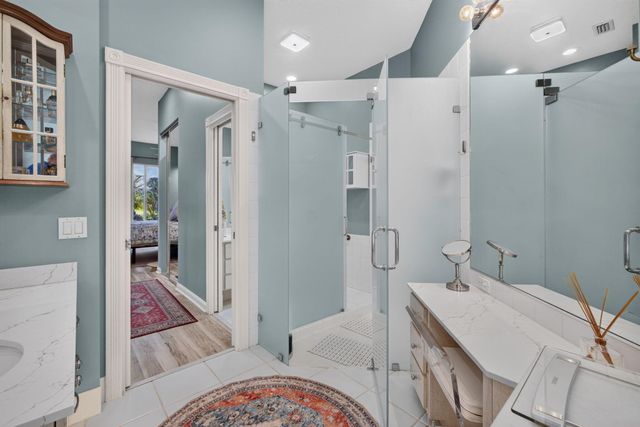 8390 E GARDEN OAKS Circle, Palm Beach Gardens, FL 33410