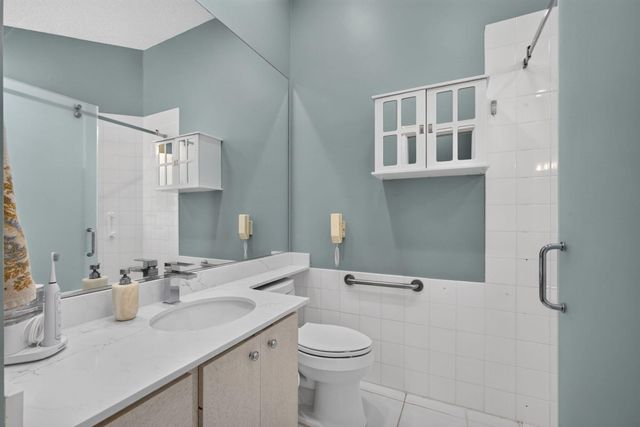 8390 E GARDEN OAKS Circle, Palm Beach Gardens, FL 33410