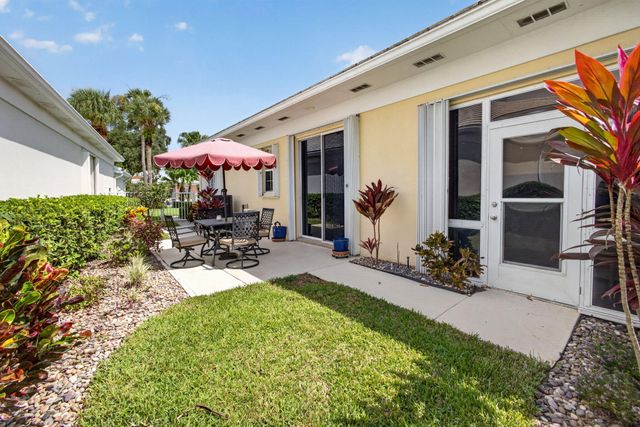 8390 E GARDEN OAKS Circle, Palm Beach Gardens, FL 33410