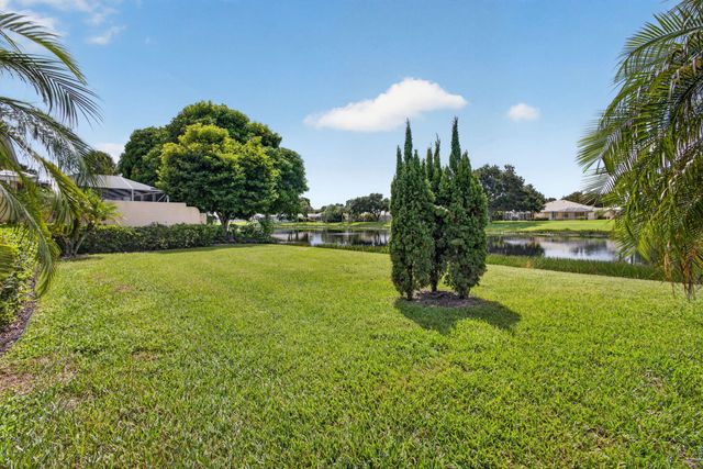8390 E GARDEN OAKS Circle, Palm Beach Gardens, FL 33410