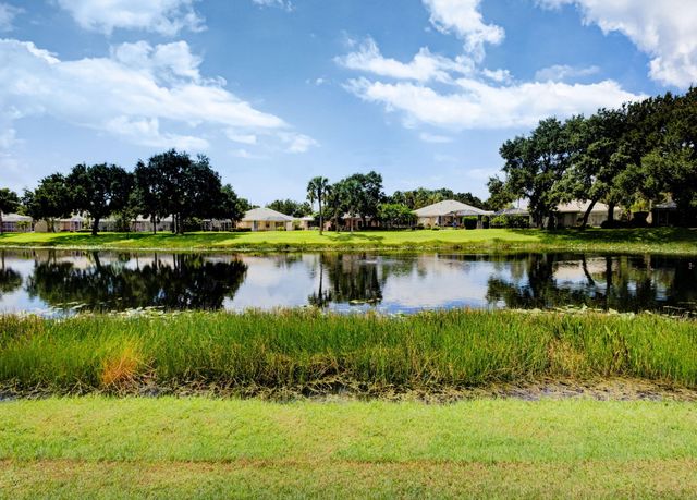8390 E GARDEN OAKS Circle, Palm Beach Gardens, FL 33410