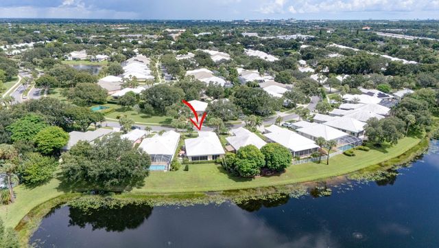 8390 E GARDEN OAKS Circle, Palm Beach Gardens, FL 33410