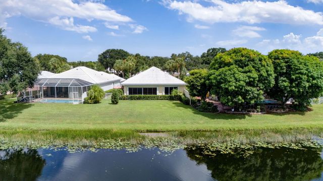 8390 E GARDEN OAKS Circle, Palm Beach Gardens, FL 33410