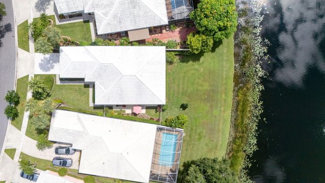 8390 E GARDEN OAKS Circle, Palm Beach Gardens, FL 33410