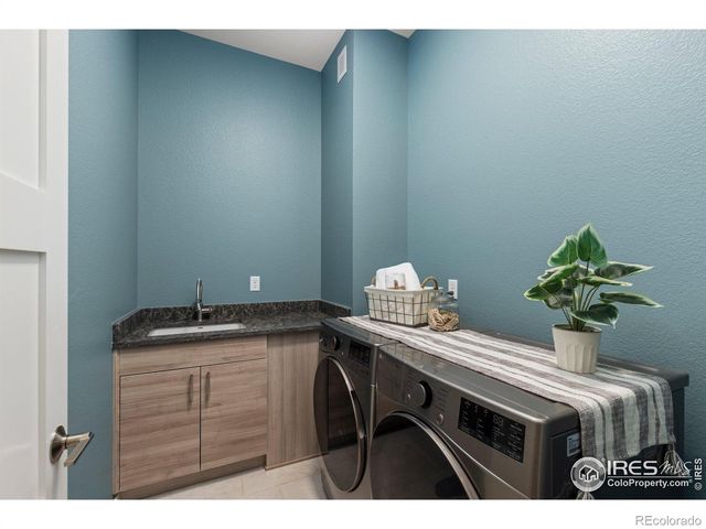 750 Kubat Lane B, Longmont, CO 80503