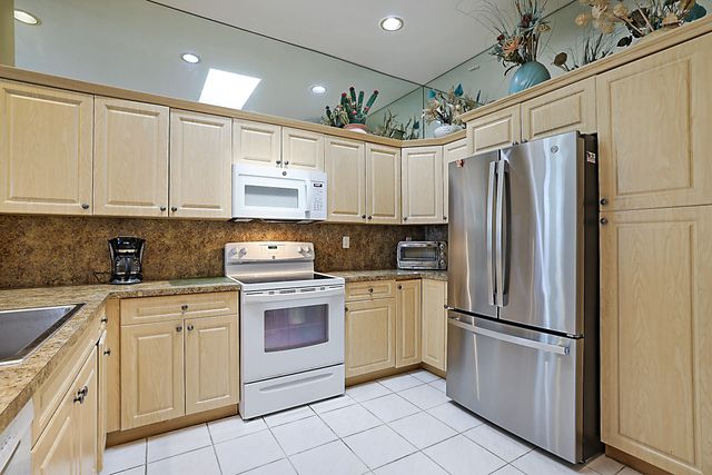 3877 Summer Chase Court, Lake Worth, FL 33467