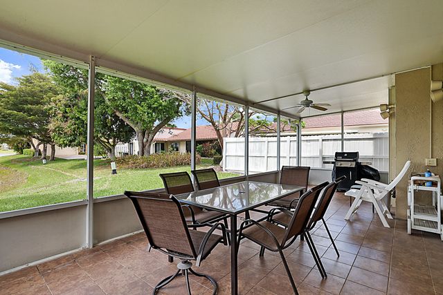 3877 Summer Chase Court, Lake Worth, FL 33467