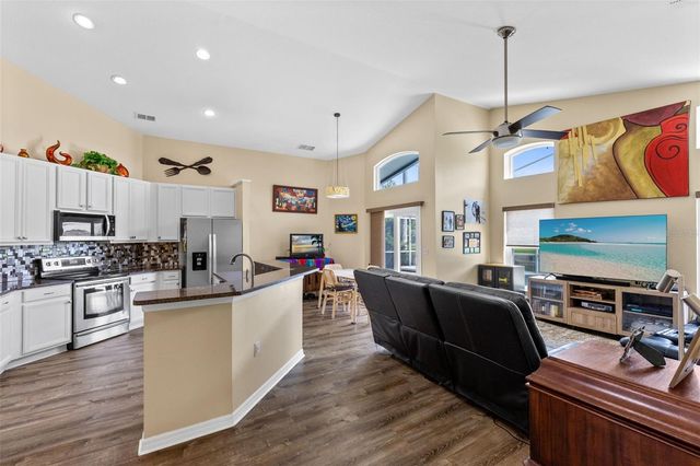 216 TAVESTOCK LOOP, Winter Springs, FL 32708