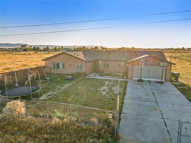 47867 80th W, Lancaster, CA 93536