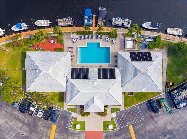 170 Cypress Club Dr 712, Pompano Beach, FL 33060