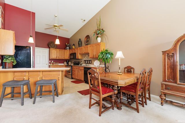 3911 N Lakeside Drive, Muncie, IN 47304