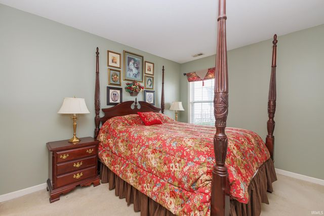 3911 N Lakeside Drive, Muncie, IN 47304
