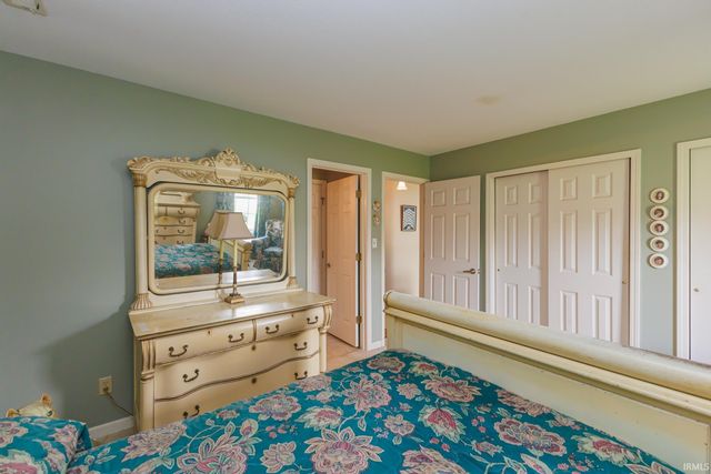 3911 N Lakeside Drive, Muncie, IN 47304