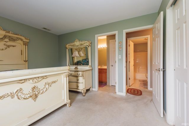 3911 N Lakeside Drive, Muncie, IN 47304