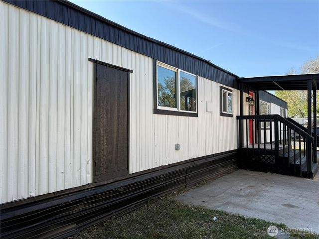 2021 Mahan Avenue #E3, Richland, WA 99354