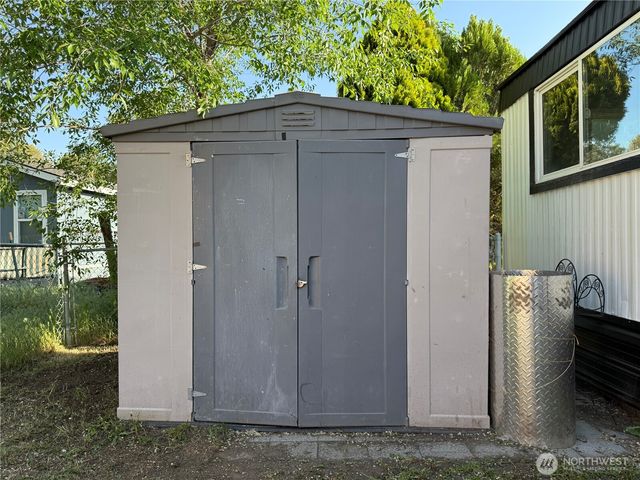 2021 Mahan Avenue #E3, Richland, WA 99354