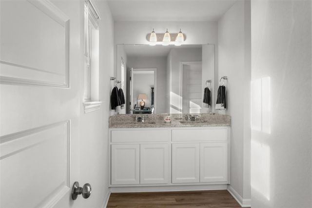 304 Tolo DR, Elgin, TX 78621