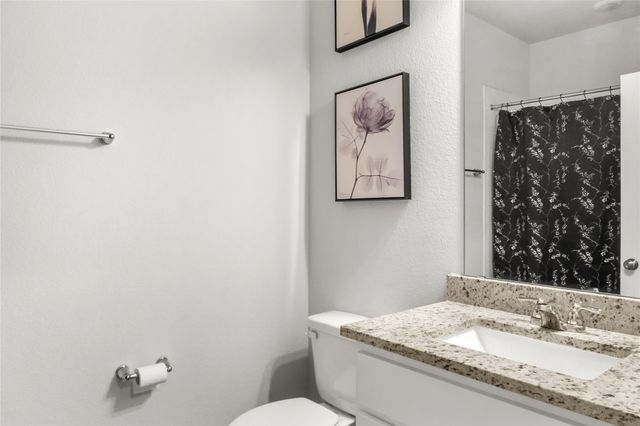 304 Tolo DR, Elgin, TX 78621