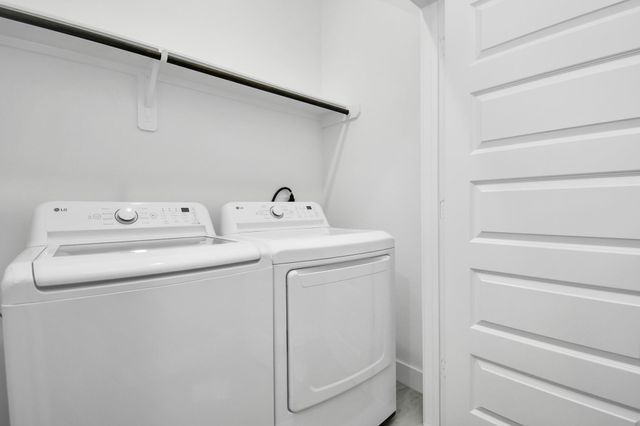 316 Thornton Road E, Houston, TX 77018