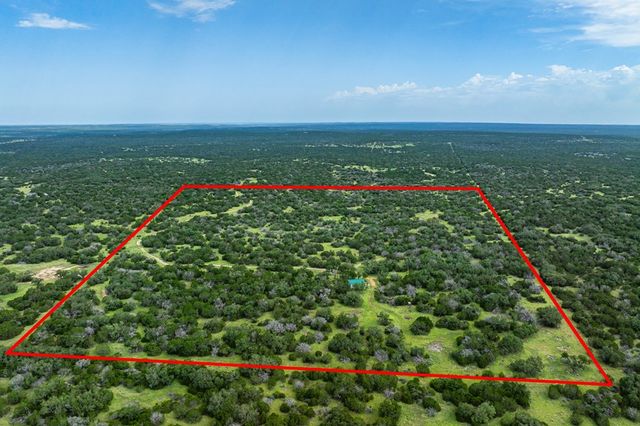 229 Lost Man Rd, Mountain Home, TX 78058