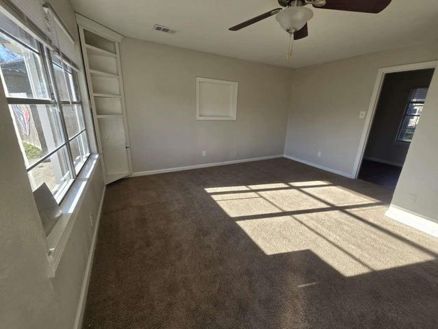 5 Lanes End Street, Baytown, TX 77520